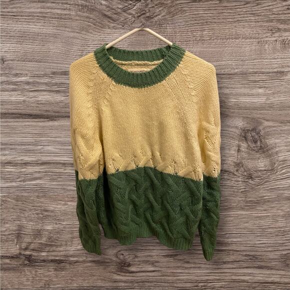 New Blank NYC Colorblock Beige Green Crewneck Cable Knit Sweater Acrylic Large - Picture 1 of 5